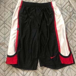 NIKE mens basketball black and red shorts